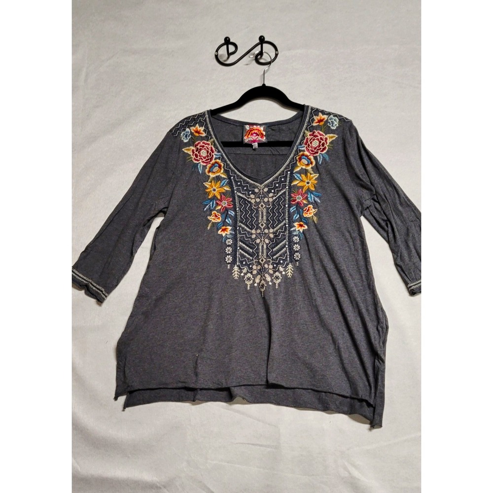 Johnny Was Gray Floral Embroidered Knit 3/4 Sleeve V-Neck Top Size L